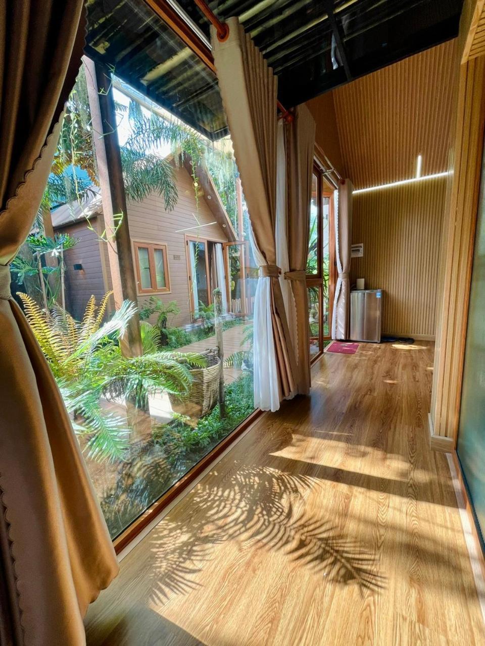 La Garden Homestay Long Xuyên Exteriör bild