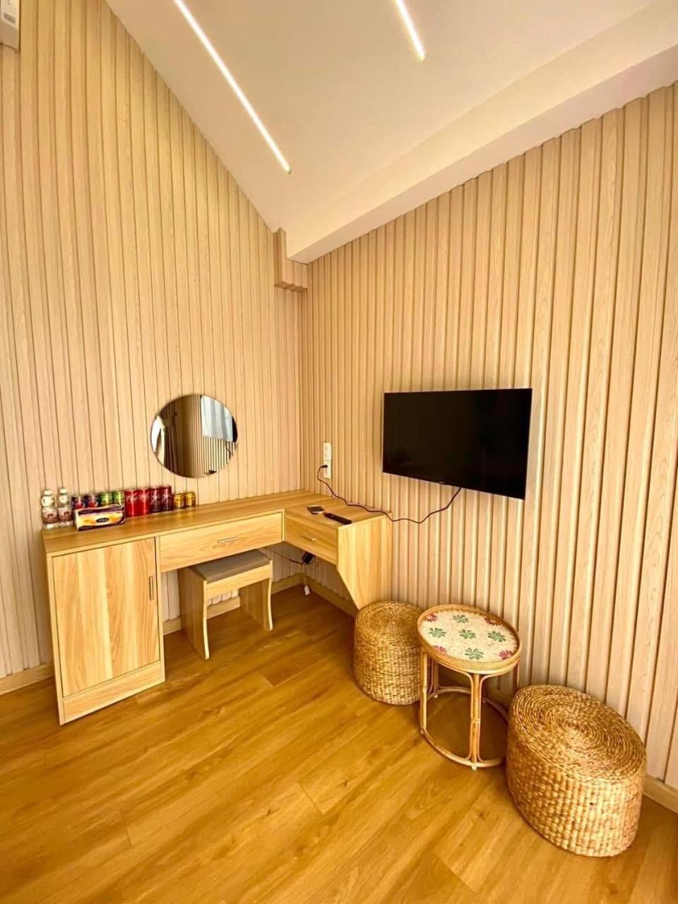 La Garden Homestay Long Xuyên Exteriör bild